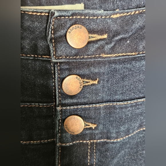 NWOT Refuge+ Womens Dark Wash Triple Button w/Zipper Stretchy Skinny Jeans Sz-16 - Picture 3 of 5